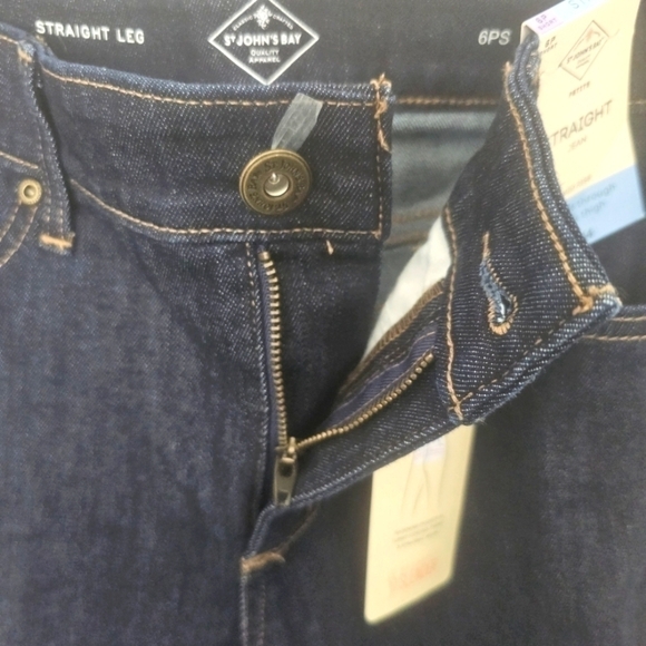 St. John's Bay Mid Rise Straight Jean Size 6P Short - Picture 7 of 13